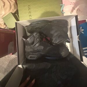 Women’s Jordan size 7